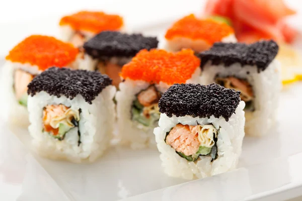 Salmon and Tobiko Roll — Stock Photo, Image