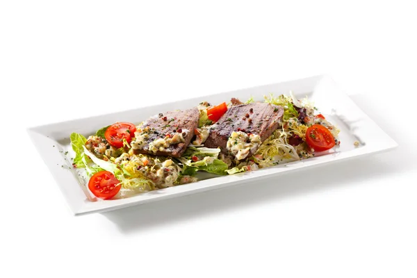 Sığır eti dilim salata — Stok fotoğraf