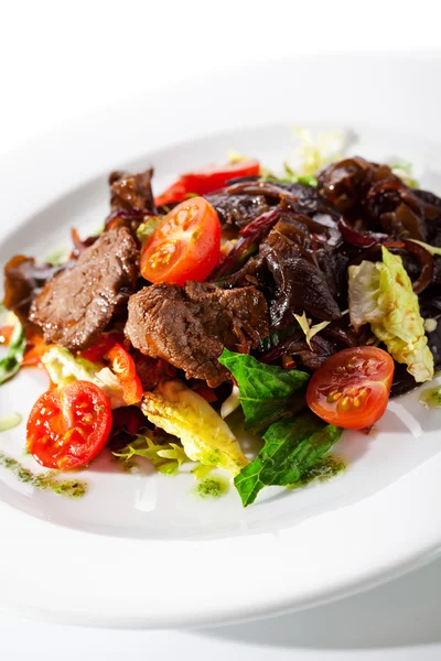 Kalfsvlees salade — Stockfoto