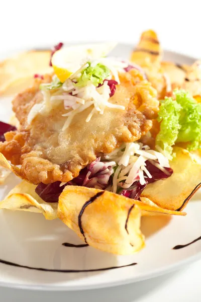 Pescado y patatas fritas —  Fotos de Stock