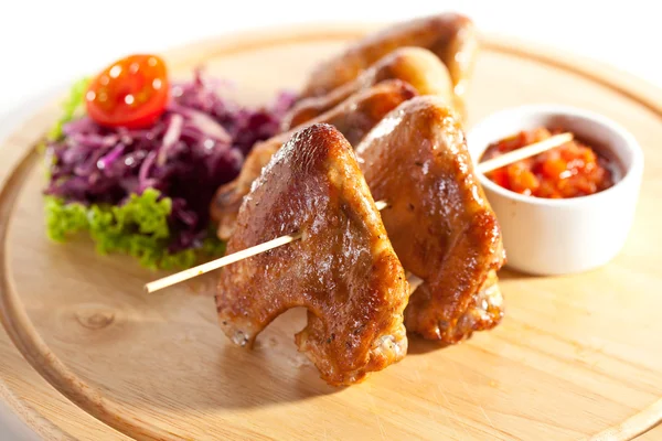 Chicken Wings with Salad — Stock Photo, Image