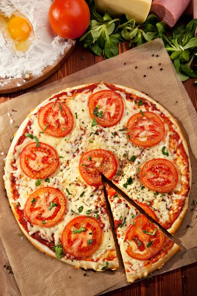 Pizza Margherita — Stockfoto