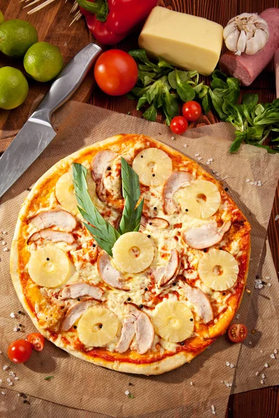 フルーツのピザ — ストック写真