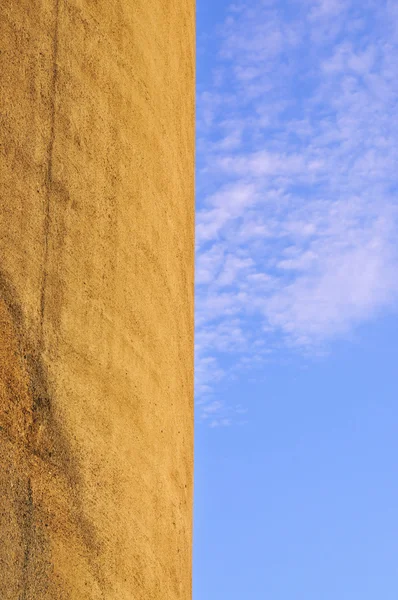 Silo sky — Stockfoto