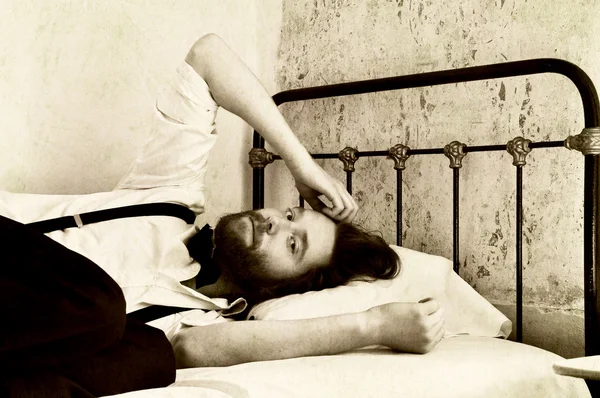 şüpheli retro adam