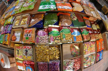 geleneksel bakkal dükkanı Singapur