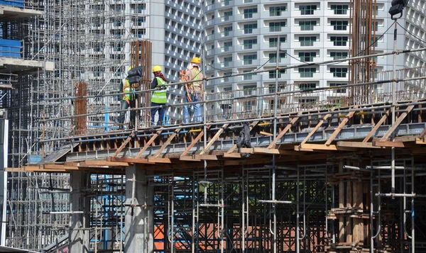 Costruzione di un nuovo edificio per uffici a Singapore — Foto Stock