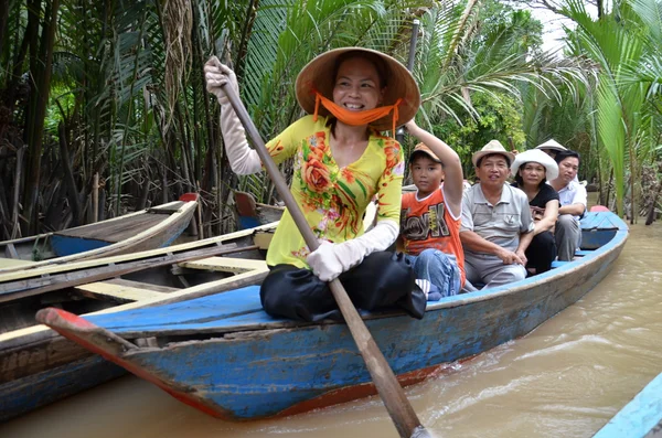 Tourists on the boat ride along Mekong river — Stock Photo, Image