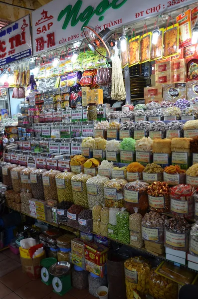 Stoisko spożywcze w Wietnamie rynku — Zdjęcie stockowe