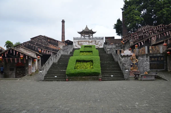 Uralter Nanfeng-Ofen — Stockfoto