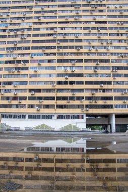 Singapur - 31 Ekim 2021: Singapur 'daki Chinatown Mahallesi' ndeki People 's Park Kompleksi' nin üstündeki apartman dairesinin görüntüsü.