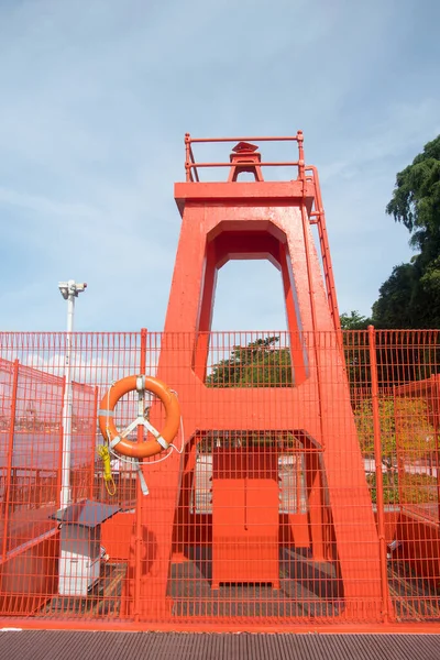 シンガポール2021年12月29日 ラブラドール自然保護区のベレーヤポイント灯台 1930年に建てられたこの灯台は 海峡に接近する船舶の港側ナビゲーションガイドとして機能します — ストック写真