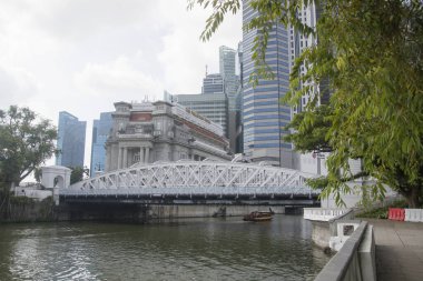Singapore Dec 26 2021: View of the Anderson Bridge on the Singapore river