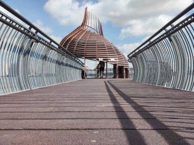 Singapur - 23 Ocak 2022: Eagle Point ve Sungei Buloh Wetland Reserve Singapur adlı gözlem noktası. Singapur 'un kuzeybatısında yer almaktadır..