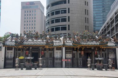 Singapur - Mar 26, 2020: Şehir merkezindeki Yueh Hai Ching Tapınağı 'nın dış görünümü. Wak Hai Cheng Bio olarak da bilinir.