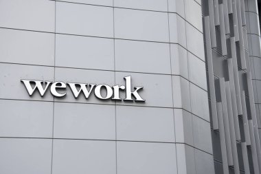 Singapur, 26 Mar 2020, Singapur 'da Silah İşlem' in dışında. WeWork, teknoloji girişimleri ve diğer şirketler için popüler ortak çalışma alanı..