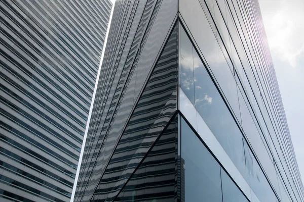 2022年3月19日 新加坡 新加坡的门户建筑 大楼的形状是梯形的 当地人称大楼为 两个高耸的纸板箱 — 图库照片