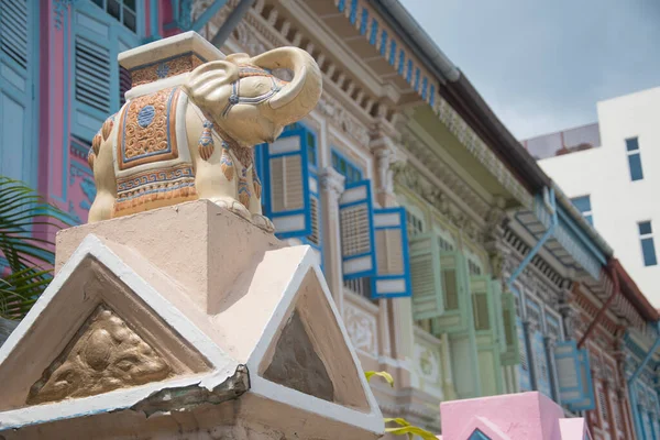 Singapore Mar 2020 Elephant Decoration Gate Colorful Residential Building Located — Stock Photo, Image