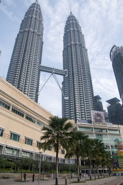 Kuala Lumpur Malezja Kwi 2022 Punktem Orientacyjnym Petronas Twin Towers — Zdjęcie stockowe