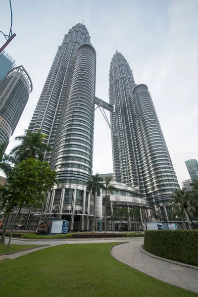 Kuala Lumpur Malezja Kwi 2022 Punktem Orientacyjnym Petronas Twin Towers — Zdjęcie stockowe
