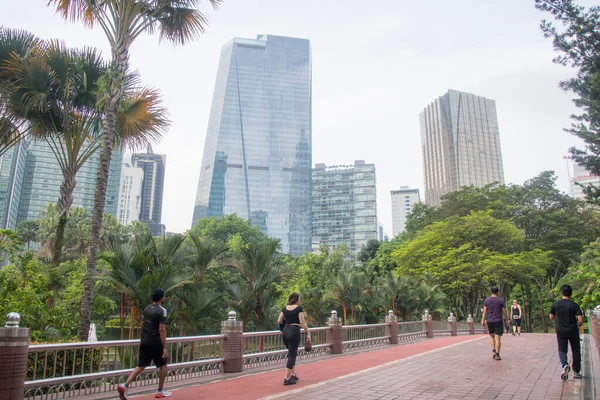 Kuala Lumpur Malaysia Apr 2022 People Exercise Klcc Park Kuala — Stock Photo, Image