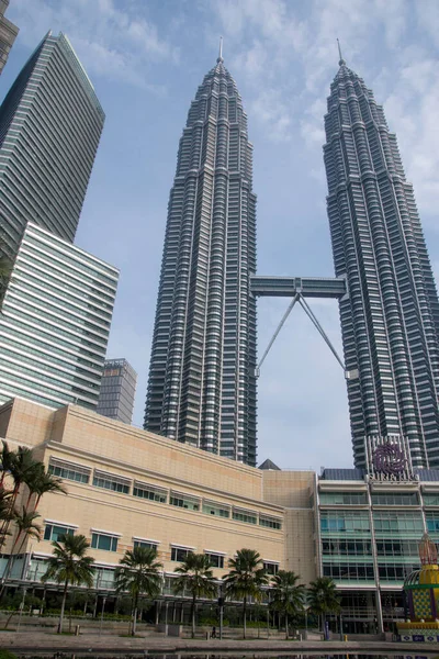 Kuala Lumpur Malasia Abr 2022 Las Emblemáticas Torres Gemelas Petronas —  Fotos de Stock