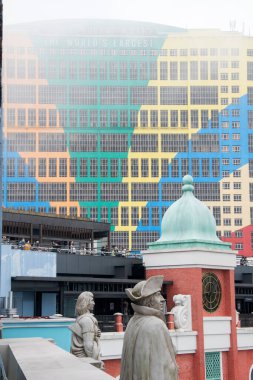 Genting, Malezya - 10 Haziran 2022: Tepesinde bulut olan ilk Dünya Oteli. Toplamda 6118 odası olan dünyanın en büyük dördüncü otelidir..