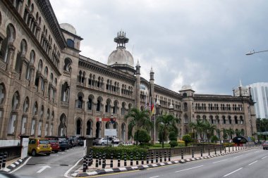 Kuala Lumpur, Malezya - Haziran 09, 2022: Kuala Lumpur, Malezya 'daki güzel KTM Berhad Binası. Burası Malezya Demiryolu İdaresi Ofisi.