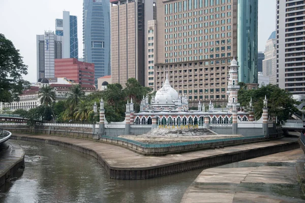 Kuala Lumpur Malajsie Června 2022 Mešita Masjid Jamek Pozadí Finančních — Stock fotografie