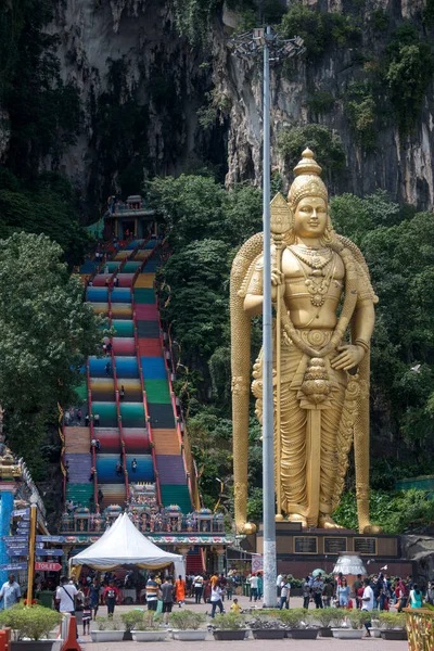 Kuala Lumpur Malezja Czerwiec 2022 Wielki Złoty Posąg Lord Murugan — Zdjęcie stockowe