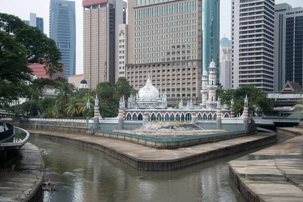 Kuala Lumpur Malajsie Června 2022 Mešita Masjid Jamek Pozadí Finančních — Stock fotografie