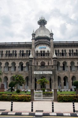 Kuala Lumpur, Malezya - Haziran 09, 2022: Kuala Lumpur, Malezya 'daki güzel KTM Berhad Binası. Burası Malezya Demiryolu İdaresi Ofisi.