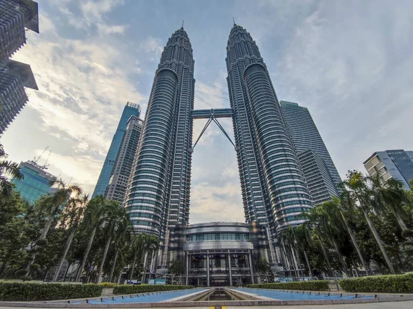 Башни Близнецы Petronas Башни Близнецы Klcc Куала Лумпуре — стоковое фото