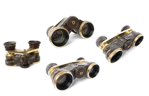 Beyaz arkaplanda izole edilmiş eski klasik tiyatro dürbünleri