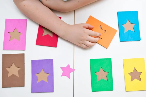 Aprender Cores Jogo Correspondência Para Encontrar Cartão Para Cada Estrela — Fotografia de Stock