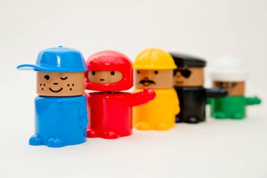 Farklı mesleklerden oyuncak heykelcikler koleksiyonu..