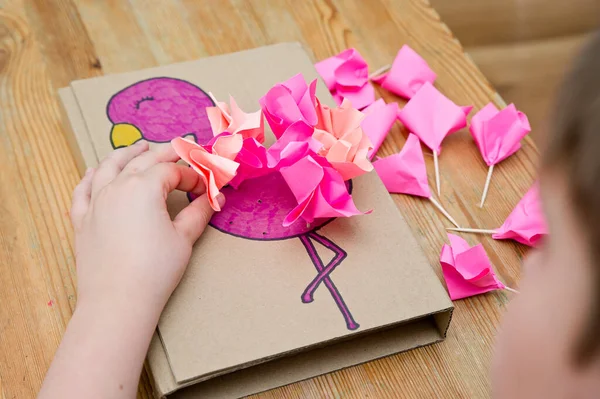 Homemade Game Children Pin Paper Flowers Flamingo Minute Craft Diy — Zdjęcie stockowe