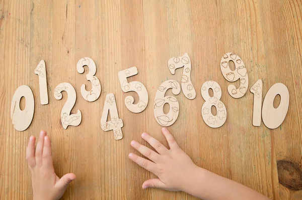 Wooden Jigsaw Digits Natural Wood Table Learning Numbers Toy Preschool —  Fotos de Stock