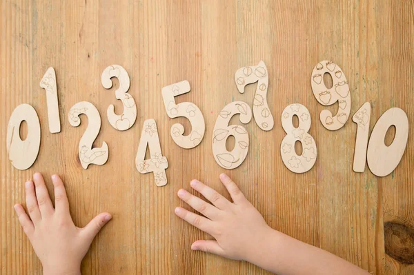 Wooden Jigsaw Digits Natural Wood Table Learning Numbers Toy Preschool — Fotografia de Stock