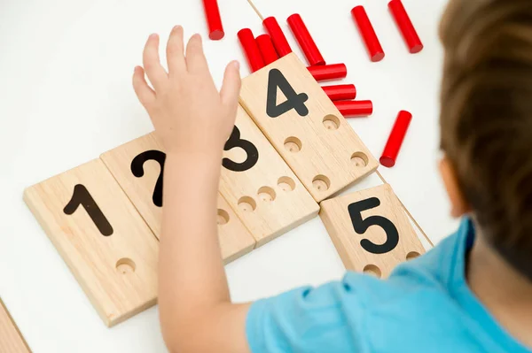 Holzfiguren Der Montessori Methode Mathe Kinder Zählen Puzzle Für Kinder — Stockfoto