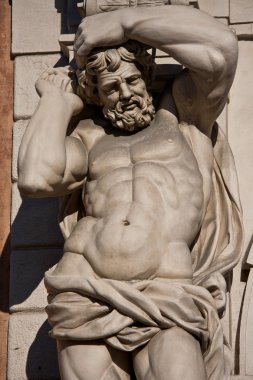 Atlante heykel - bologna