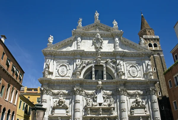San moise kyrkans fasad i Venedig — Stockfoto