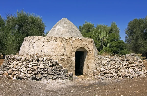 Puglia - trullo görünümünü — Stok fotoğraf