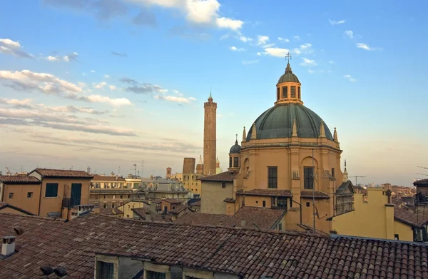 Башня Асинелли - Болонья — стоковое фото