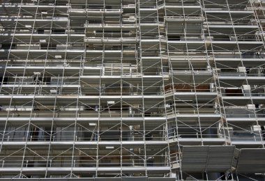 İskele, yeni bir bina inşaat sitesinde