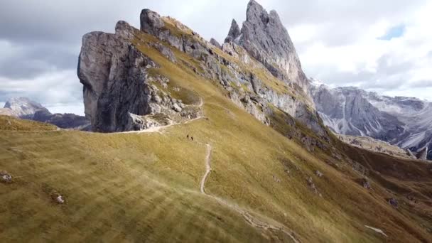 Drone Flyover Van Italiaanse Dolomieten Noordelijke Alpen Gardena Pass Iconische — Stockvideo