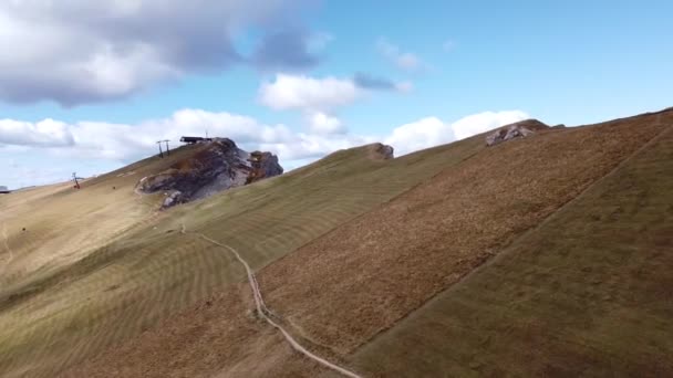 Flyover Drone Dolomitas Italianas Alpes Norte Gardena Pass Picos Montanha — Vídeo de Stock