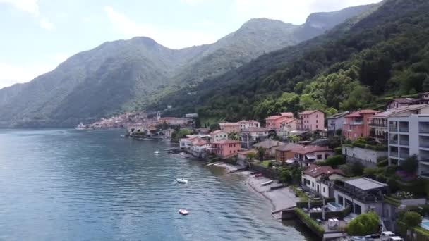 이탈리아의 호수에 휴양지와 도시와 항구의 Lezzeno Bellagio Verenna — 비디오
