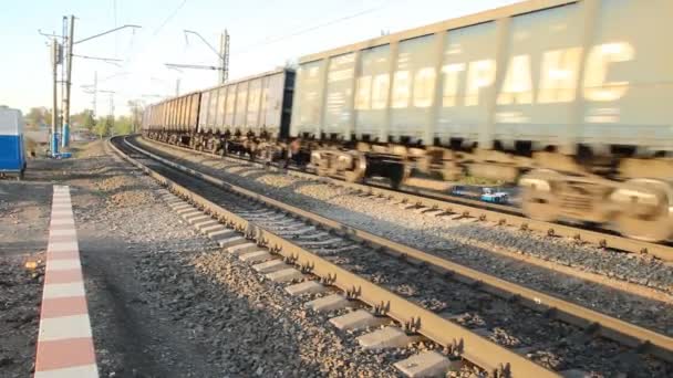 Russische Eisenbahnen. Lokomotiven, Waggons. — Stockvideo