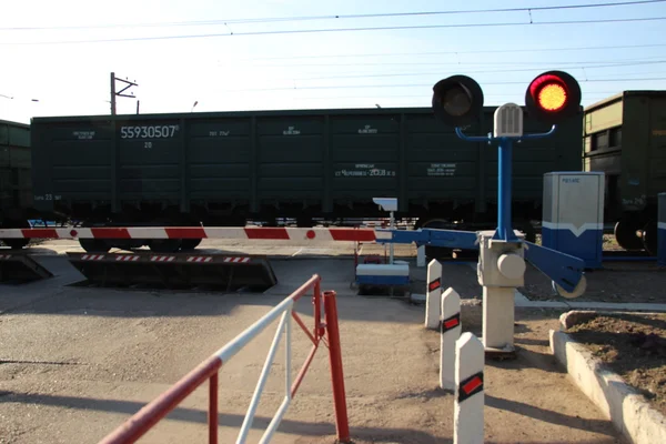 ロシアの鉄道。機関車、ワゴン. — ストック写真